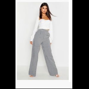 Boohoo wide leg pants